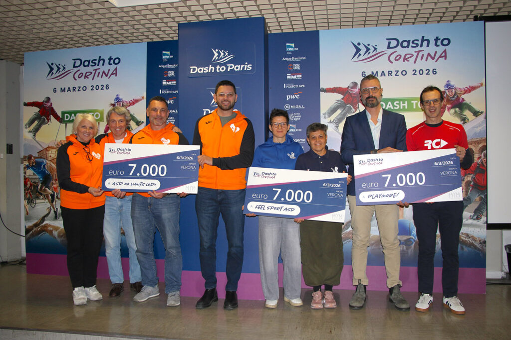 associazioni asd no limits lodi, Asd Feel Sport e PlayMore! con gli assegni del progetto Dash to Charity